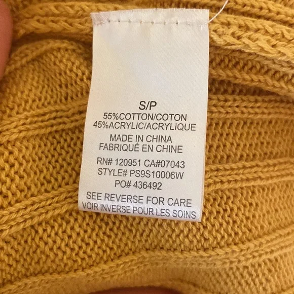 Yellow Ribbed Button-Up Tank Top - Picture 4 of 4